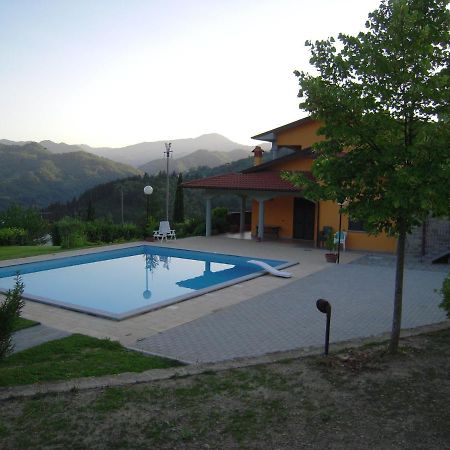 B&B Il Pozzo Di Celle Vernio Exterior photo